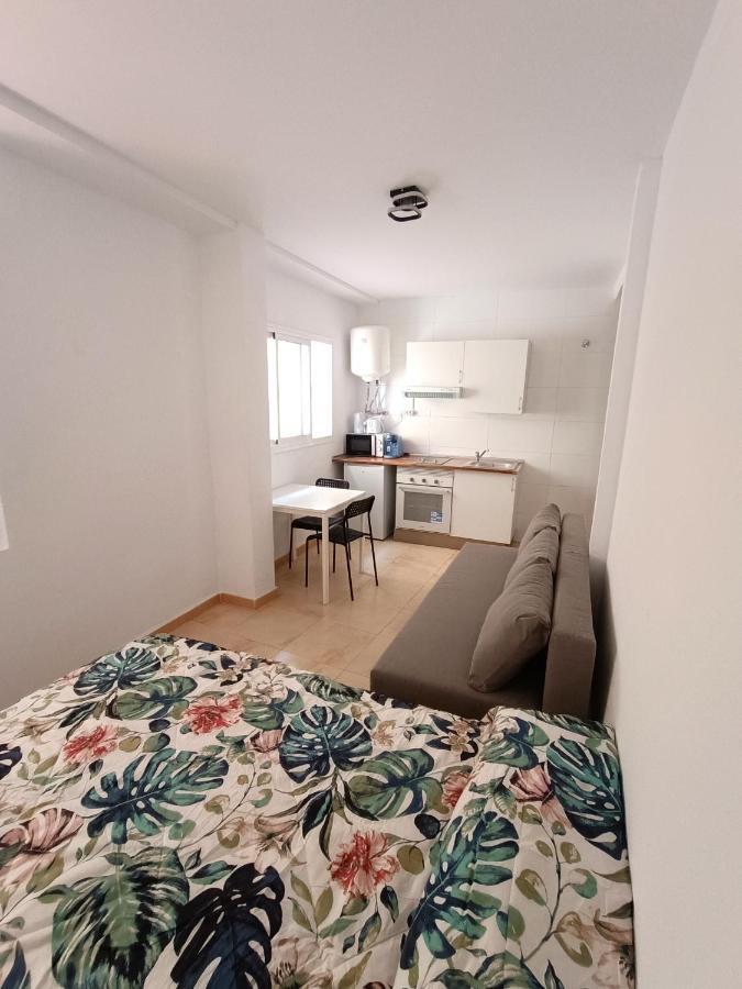Apartamentos Duende Малага Екстериор снимка